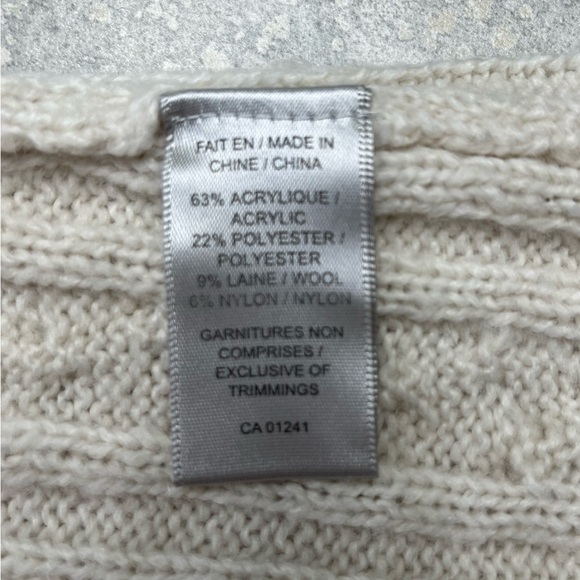 Twisted cable turtleneck sweater - Picture 4 of 4